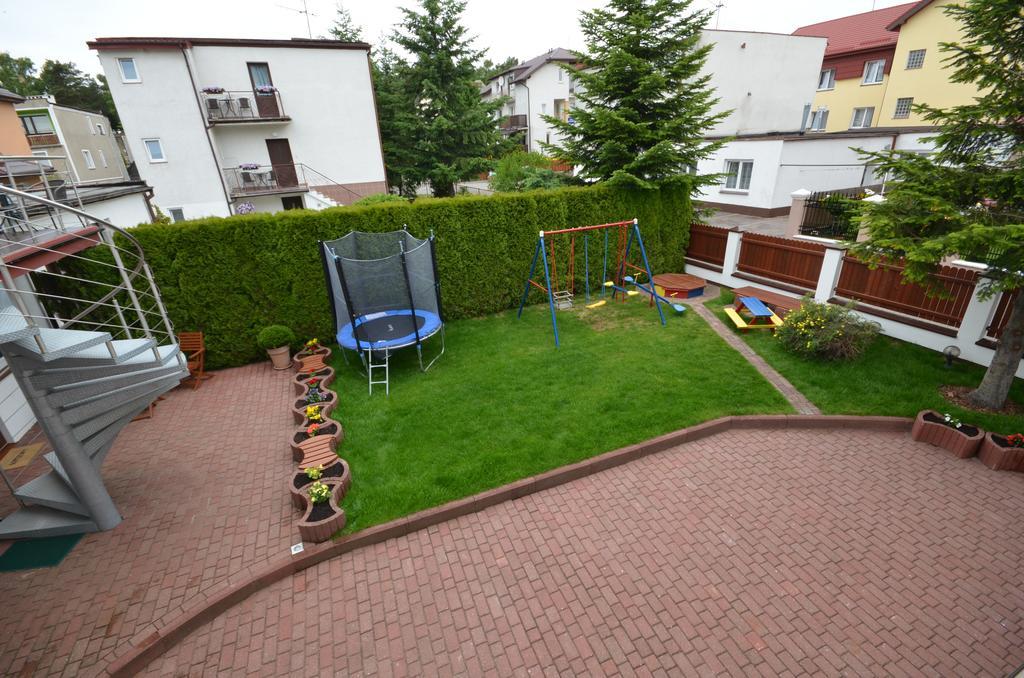 Dom Wczasowy Isabelle Darlowko Exterior foto
